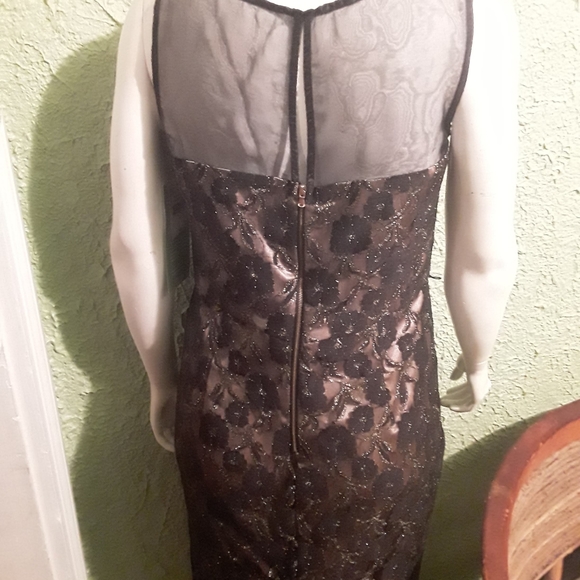 Black Lace Dress - Picture 4 of 6